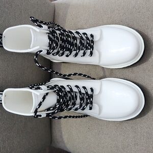 Michael Kors Tavia Rain Boots Size 8